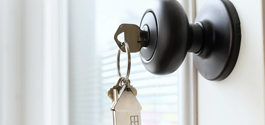 Bifold Door Knob Replacement in Eureka, California